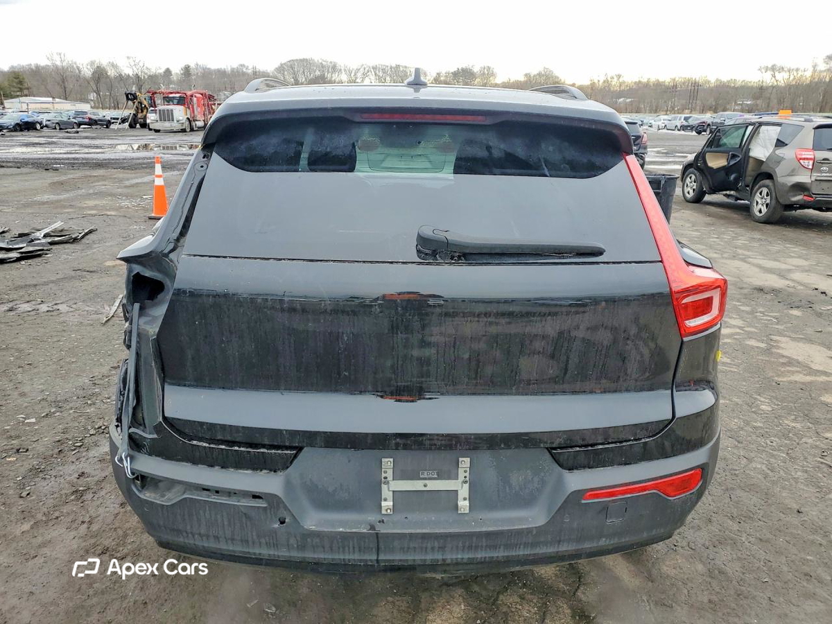Volvo XC40 2021