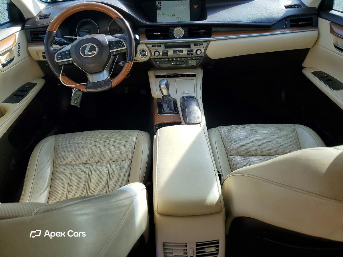 Lexus ES 2017