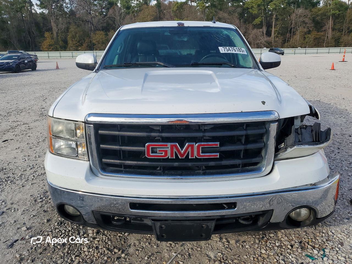 GMC Sierra 2011