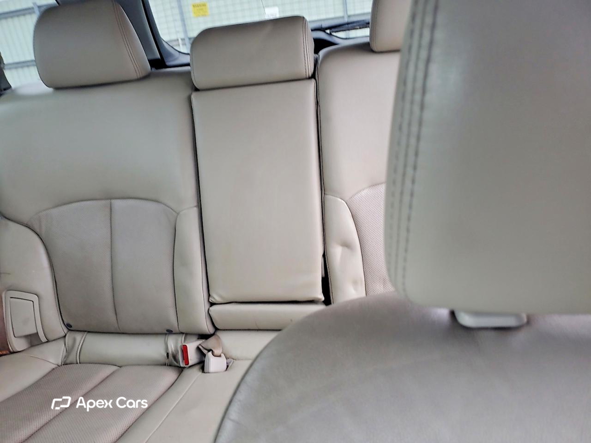 Subaru Outback 2012