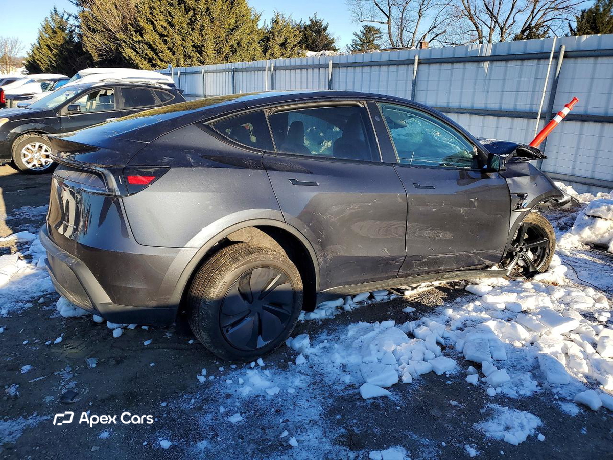 Tesla Model Y 2026
