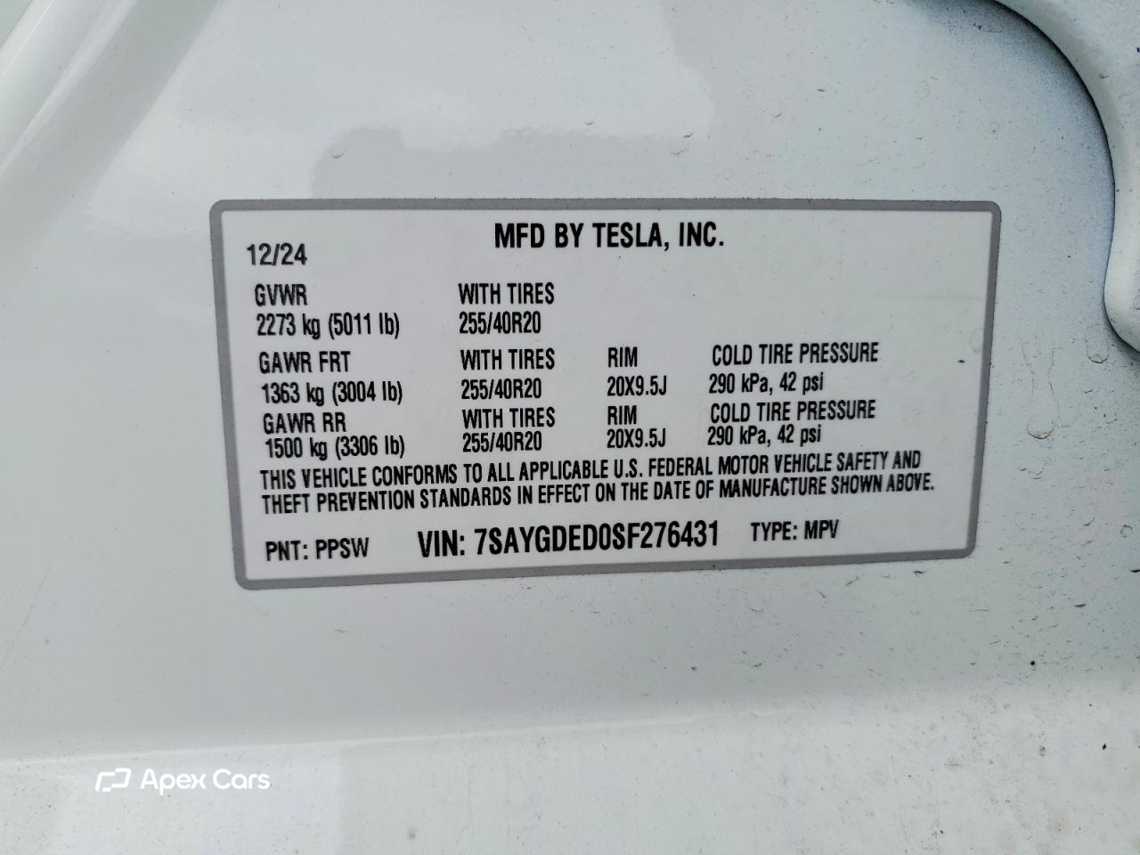 Tesla Model Y 2025