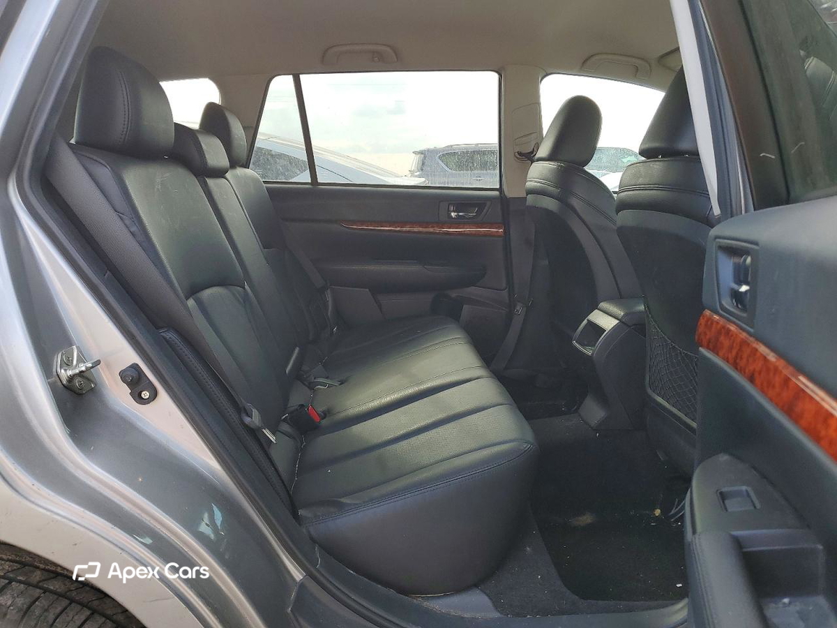 Subaru Outback 2011