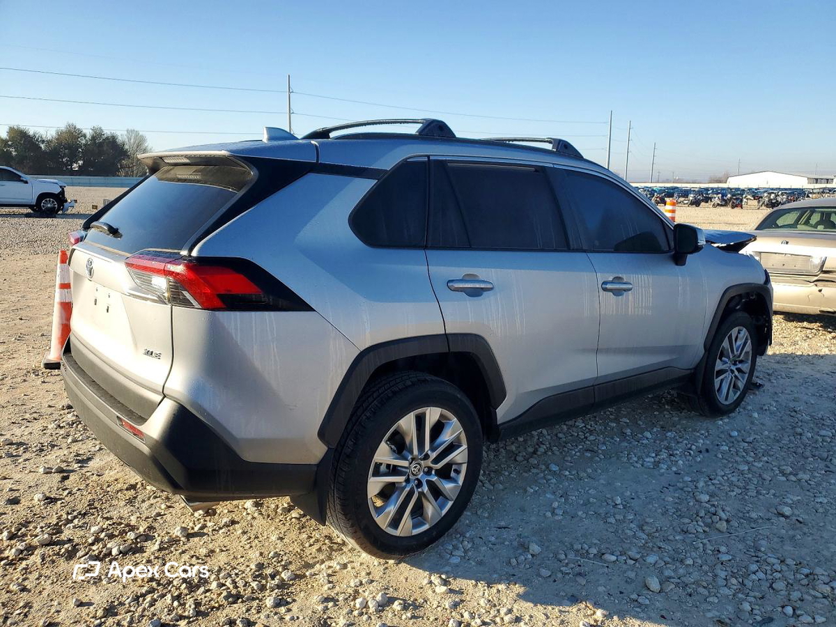 Toyota RAV 4 2025