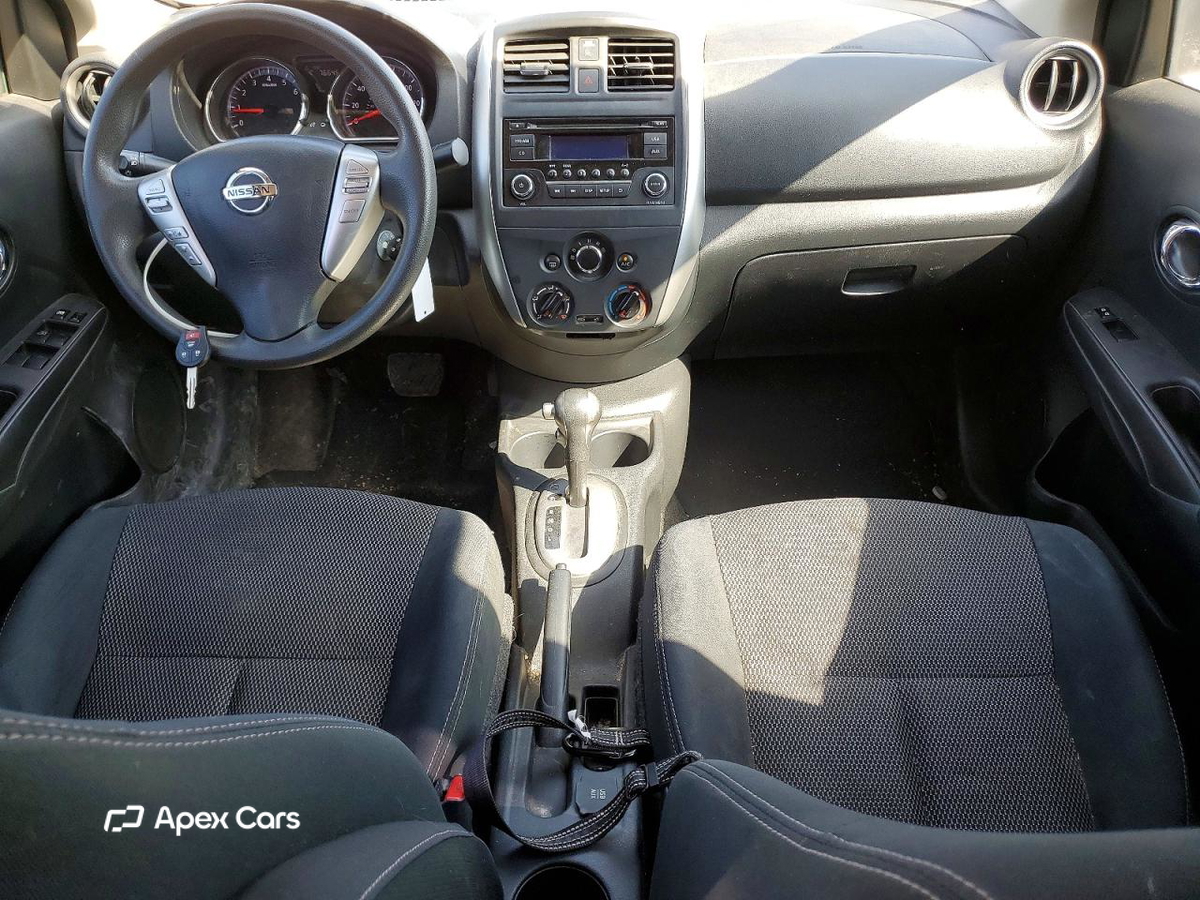 Versa 2016