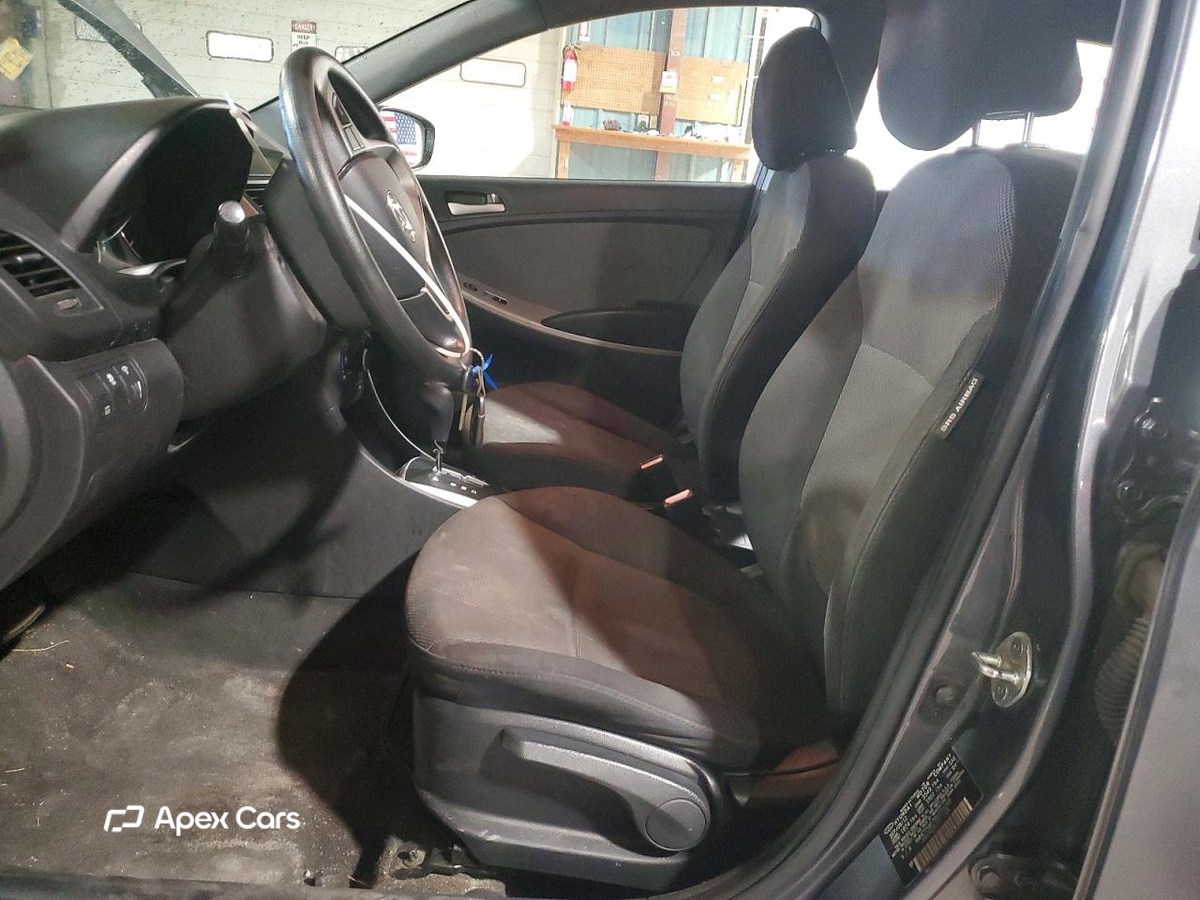 Hyundai Accent 2013