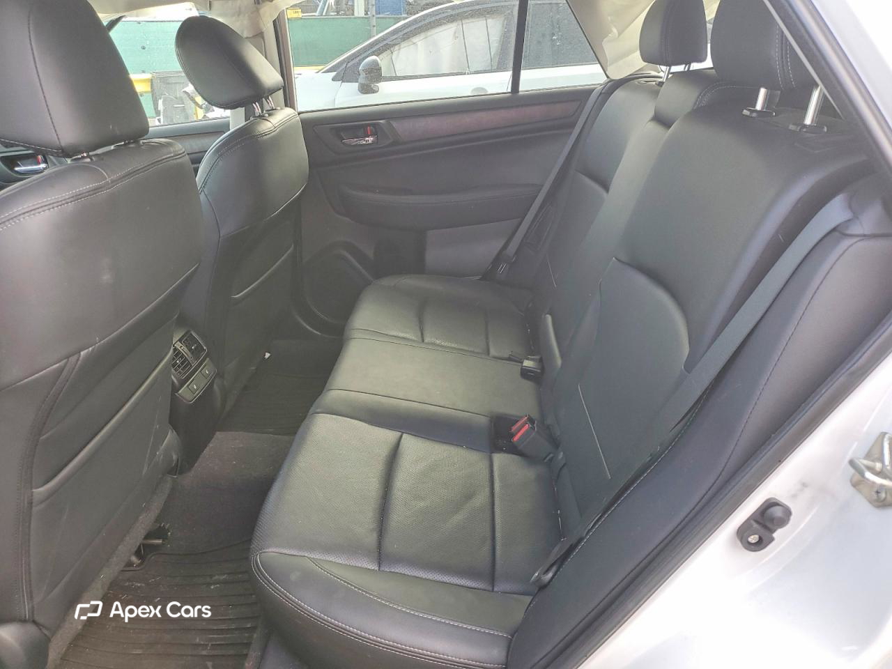 Subaru Outback 2016