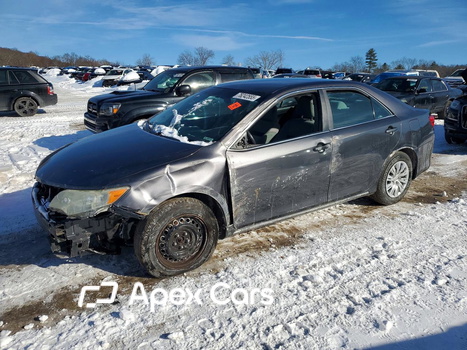 Toyota Camry 2013 - Image 1 of 12