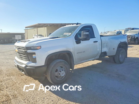 Chevrolet Silverado 2025 - Image 1 of 12