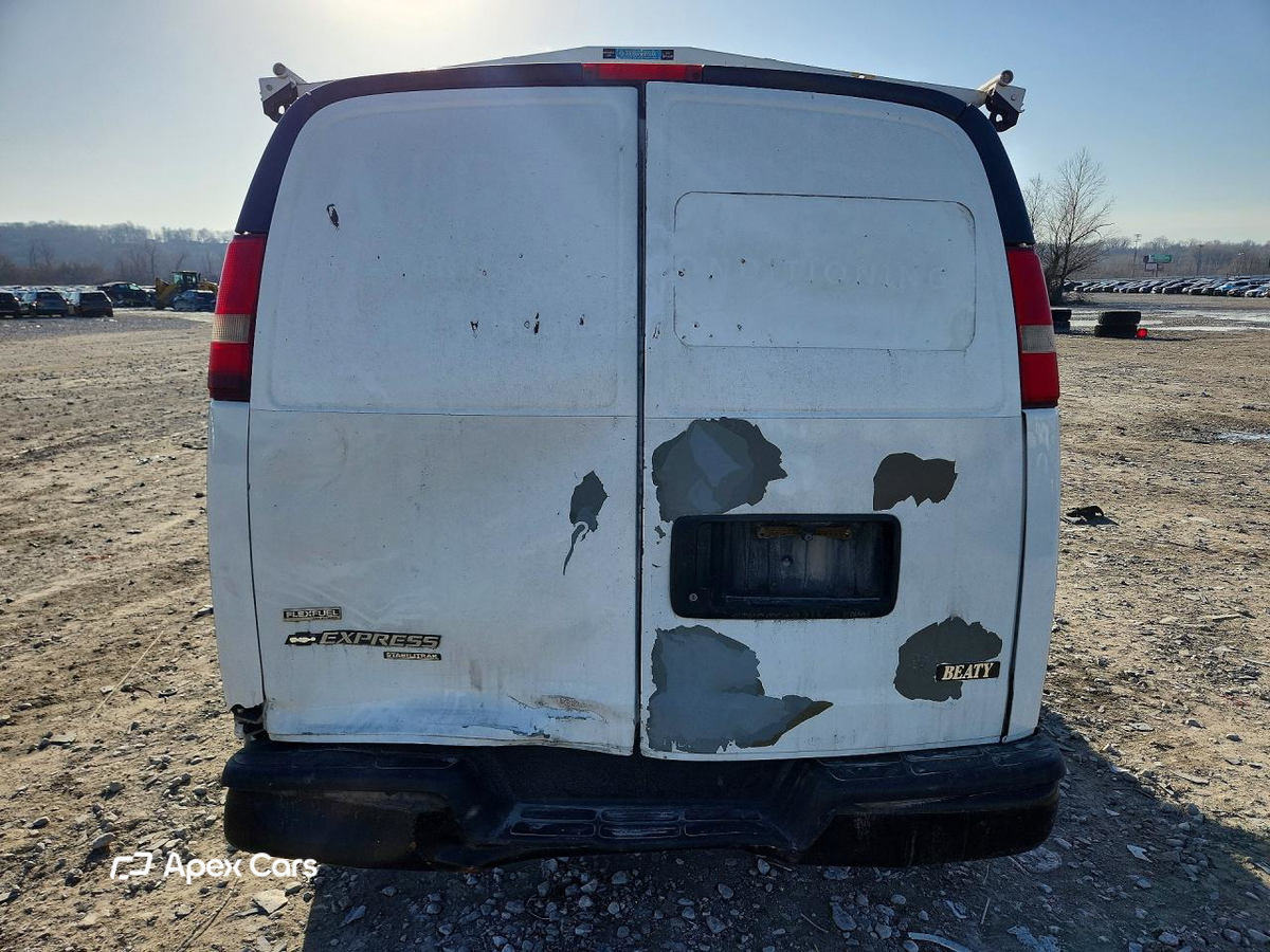 Chevrolet Express 2011