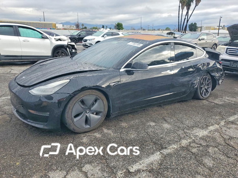 Tesla Model 3 2018 - Zdjęcie 1 z 13