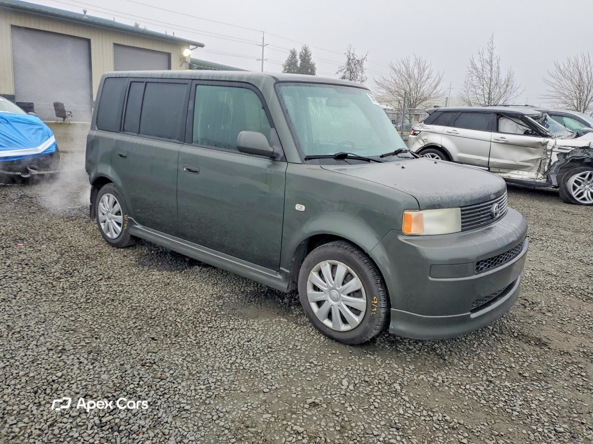 Scion xB 2005