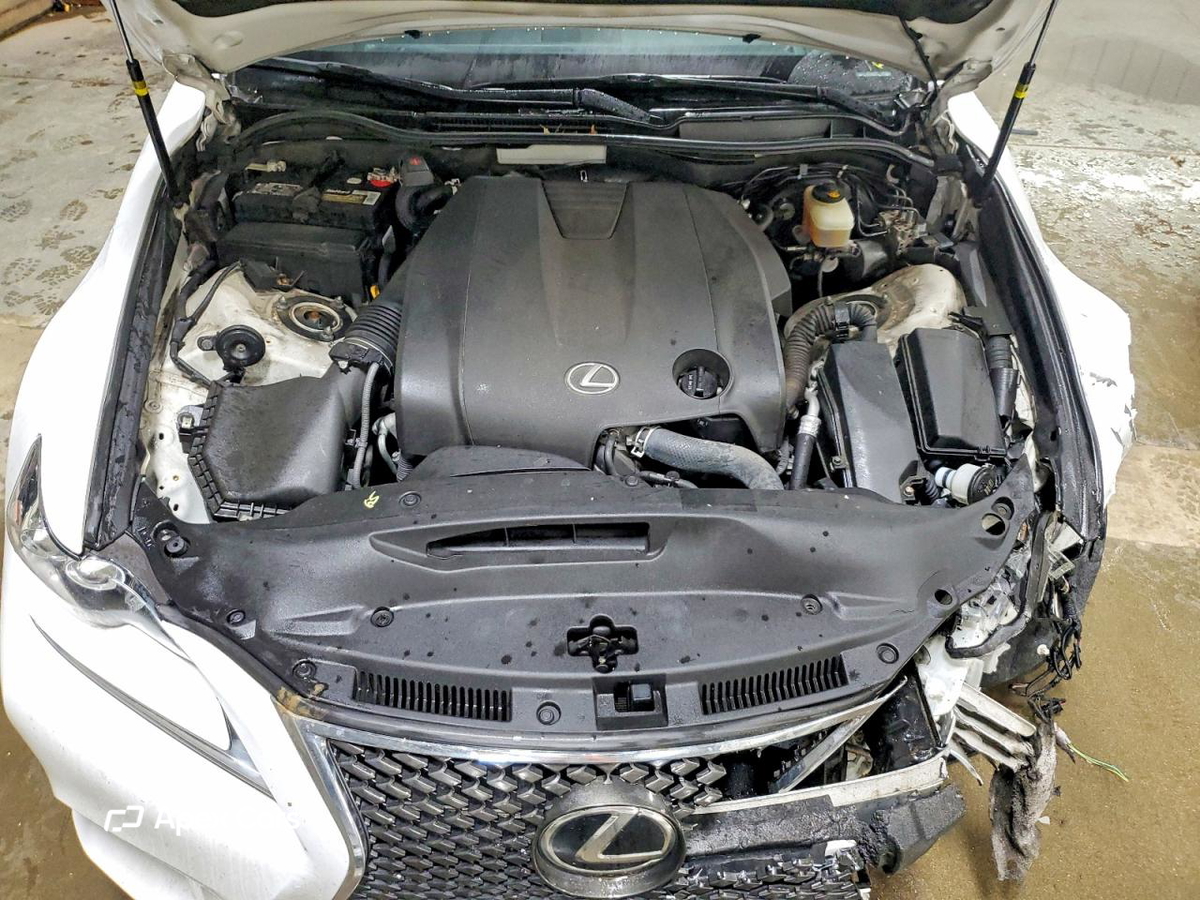 Lexus IS 2015