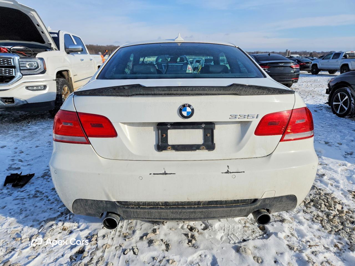 BMW Series 3 2009