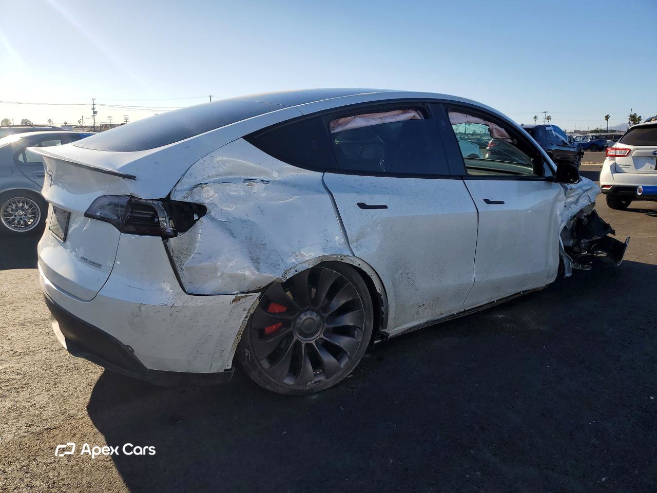Tesla Model Y 2024
