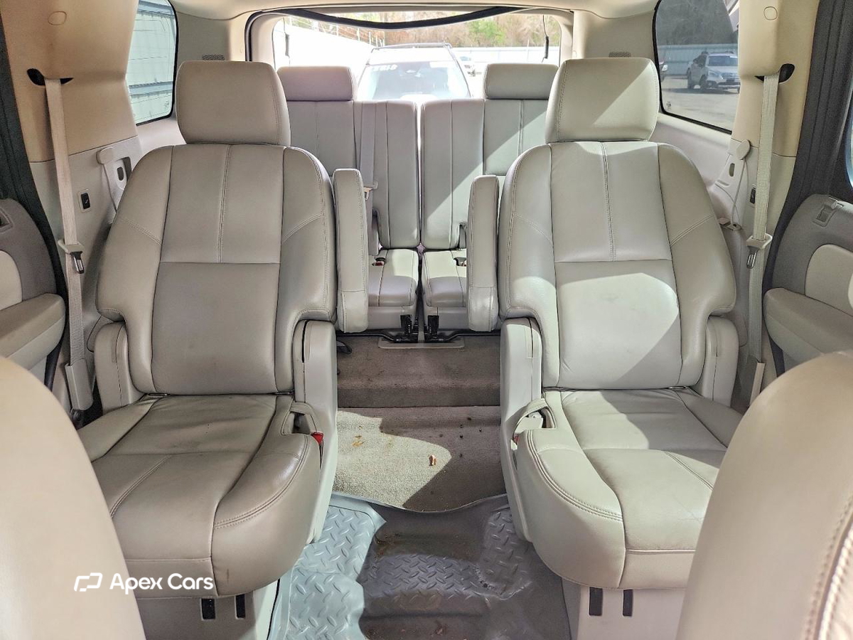 Chevrolet Tahoe 2011