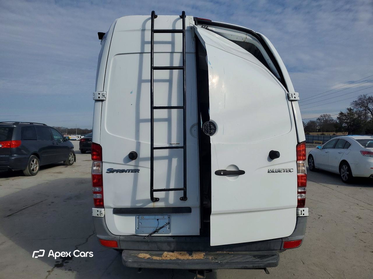 Mercedes-Benz Sprinter 2013