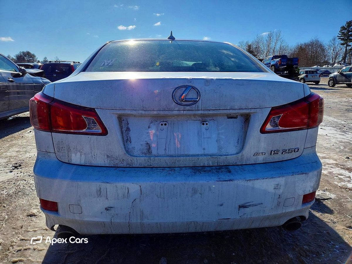 Lexus IS 2012