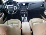 Chrysler 200 2011