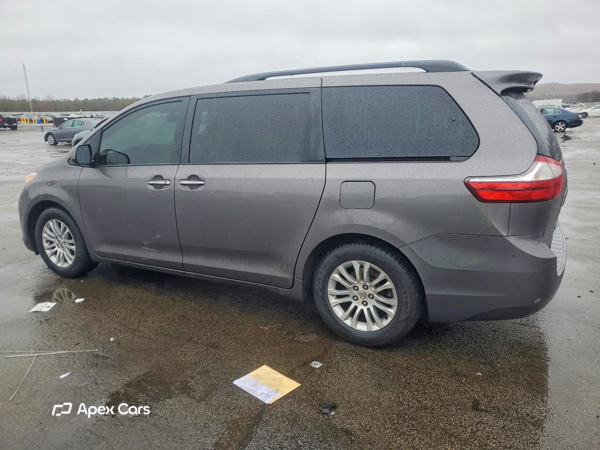 Toyota Sienna 2015