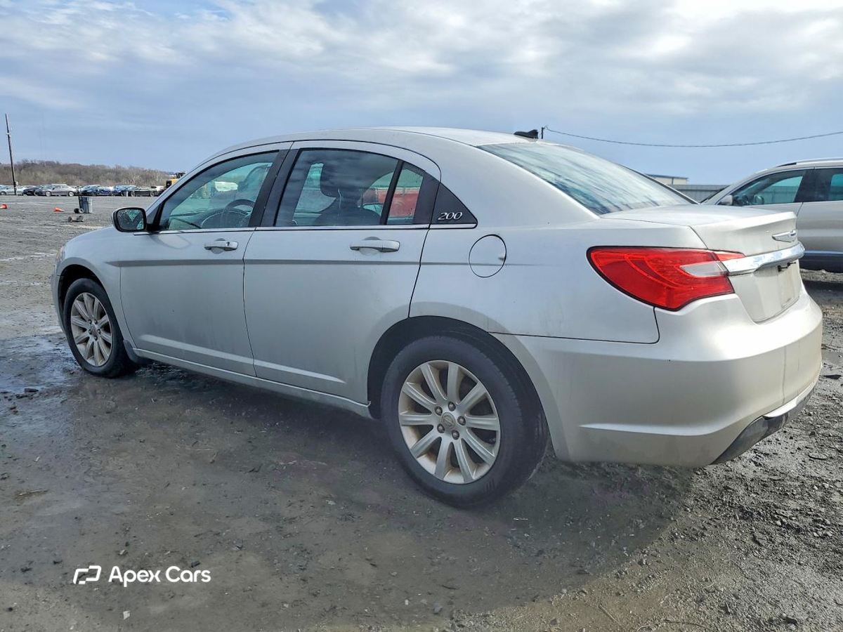Chrysler 200 2011