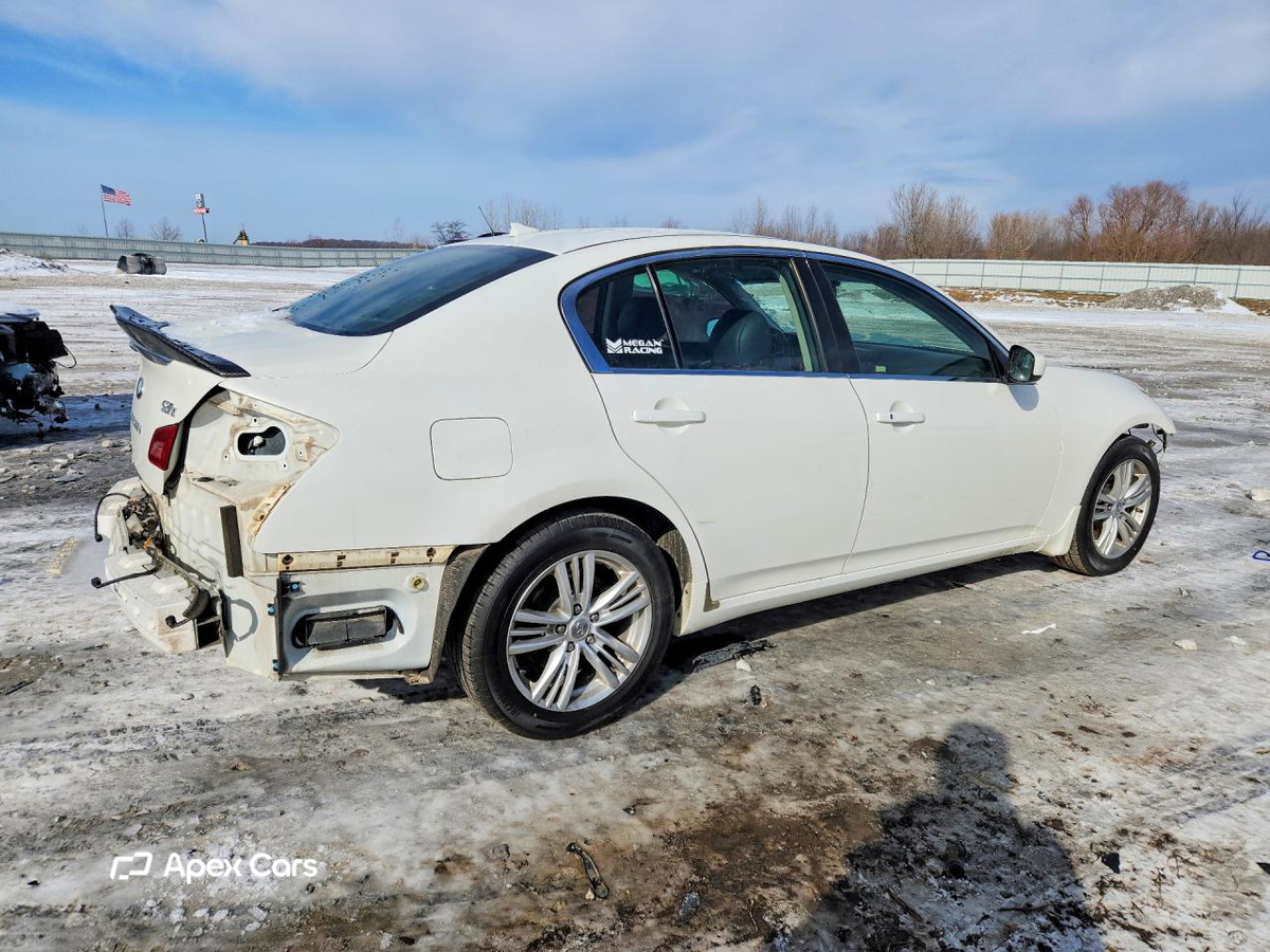 Infiniti 2013