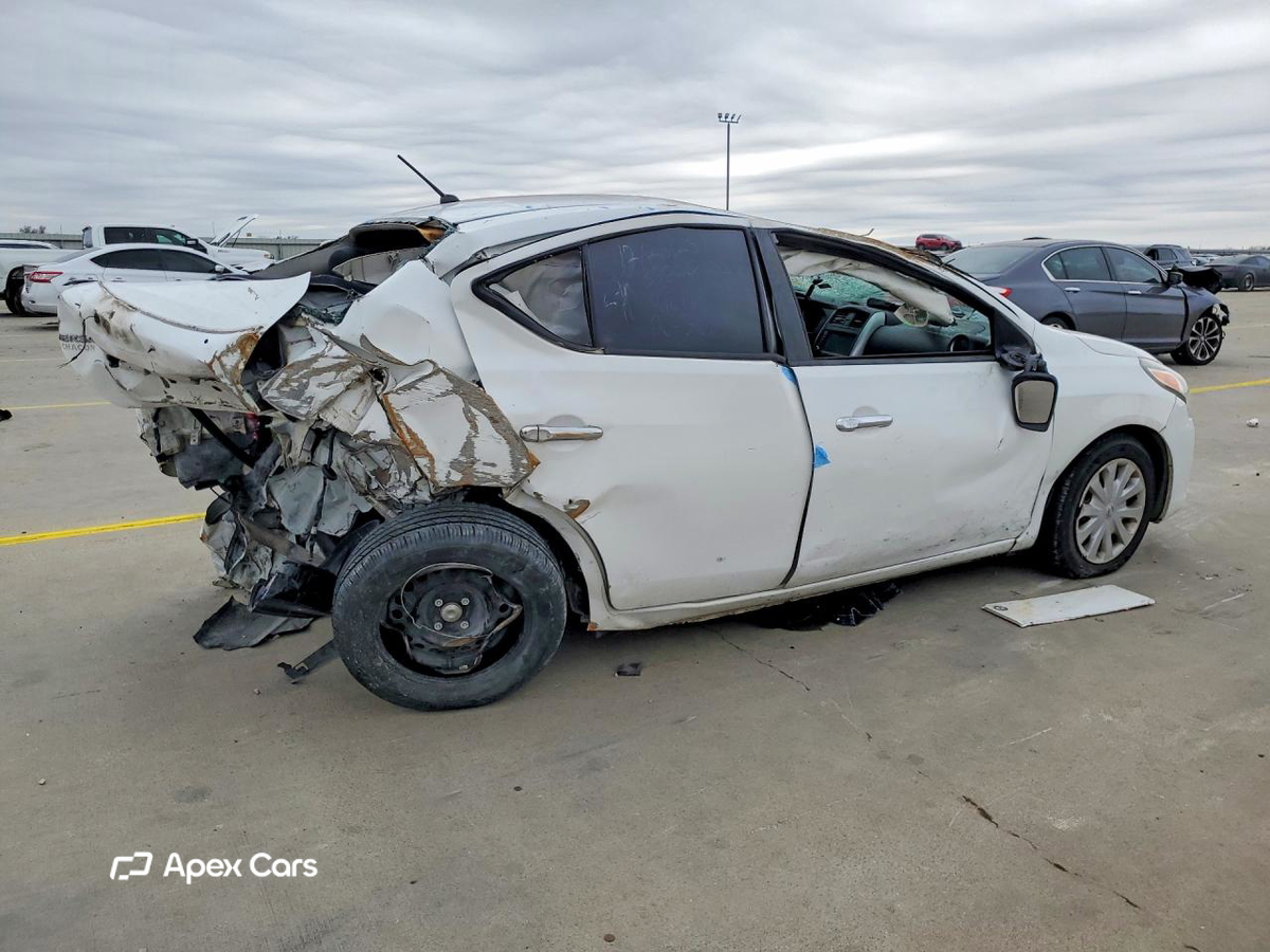 Nissan Versa 2019