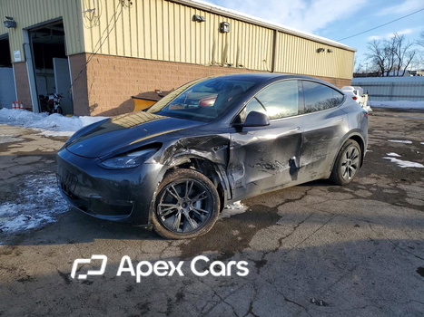 Tesla Model Y 2024 - Image 1 of 13