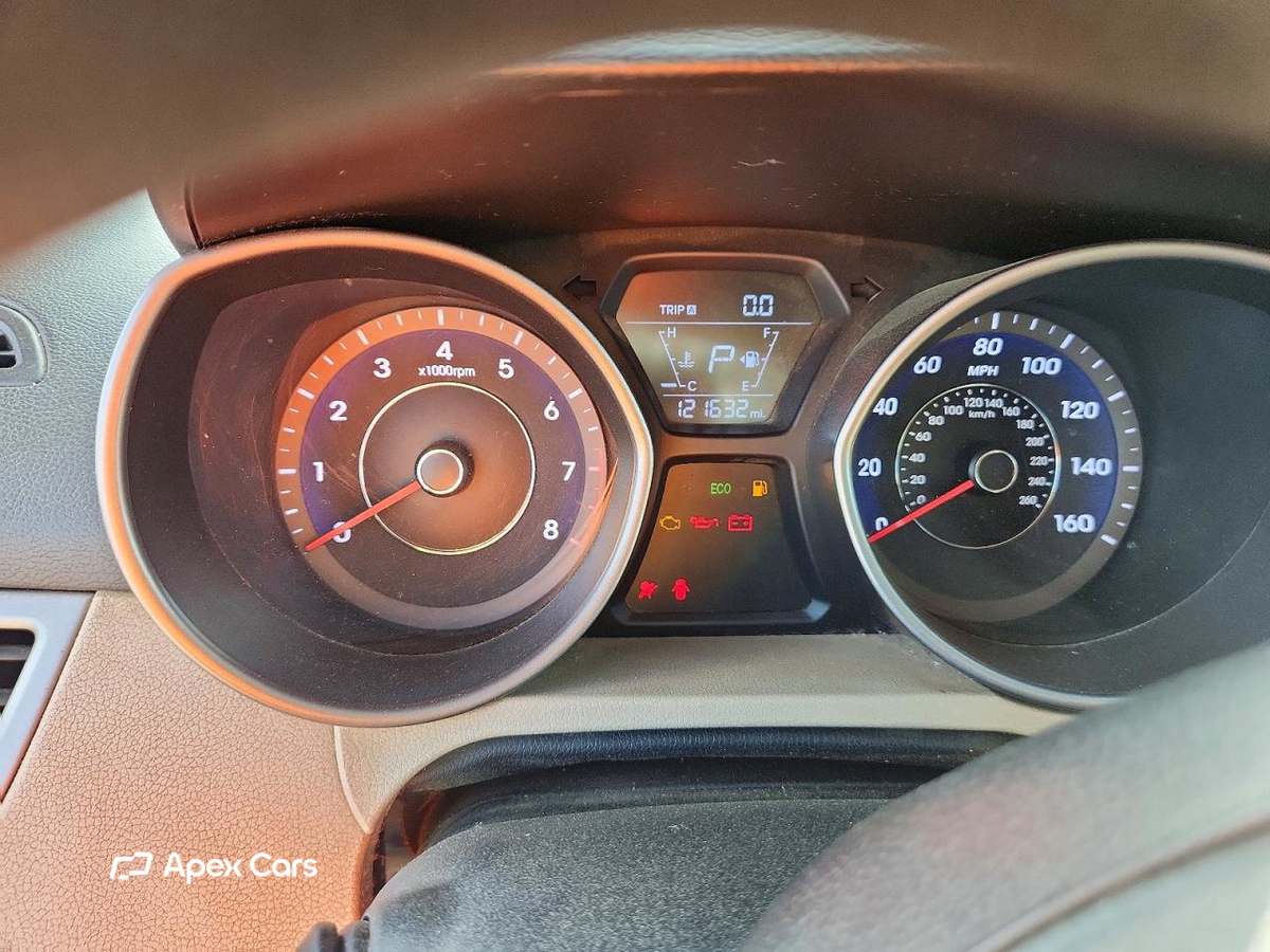 Hyundai Elantra 2015