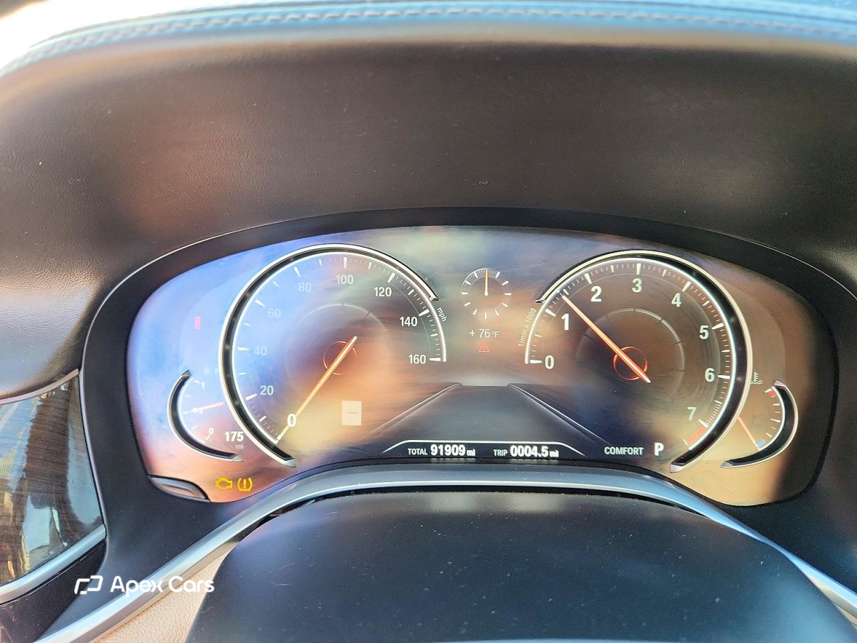 BMW Series 7 2016