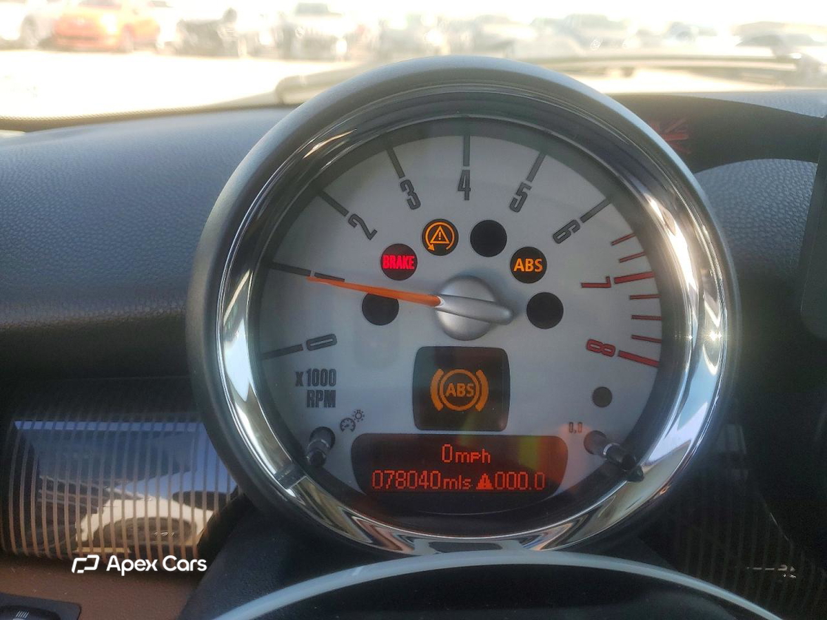 MINI Cooper 2010