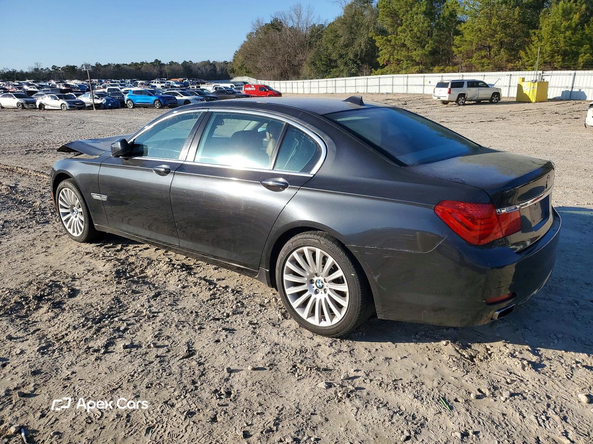 BMW Series 7 2012