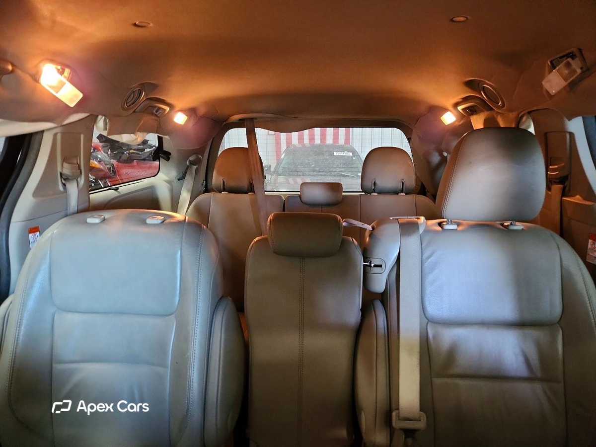 Toyota Sienna 2015