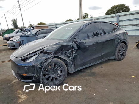 Tesla Model Y 2020 - Image 1 of 14