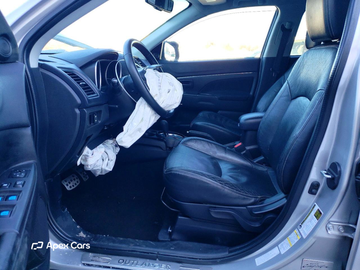 Mitsubishi Outlander 2015
