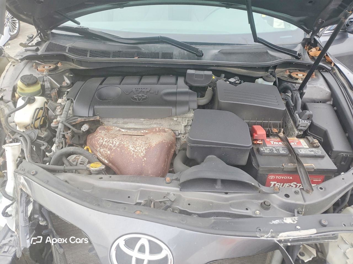 Toyota Camry 2011