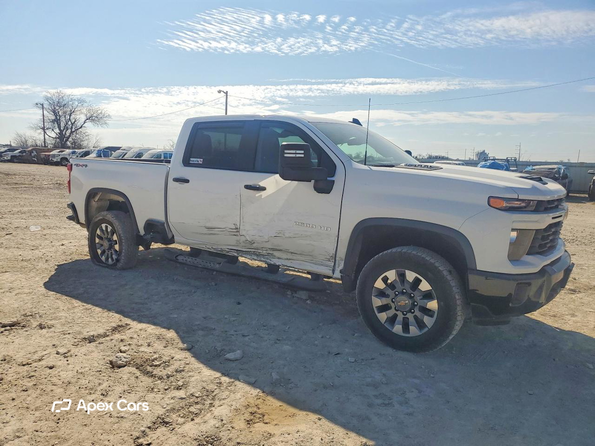 Chevrolet Silverado 2025