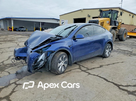 Tesla Model Y 2023 - Image 1 of 13