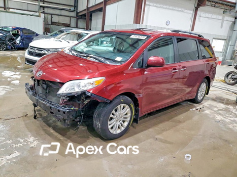 Toyota Sienna 2017 - Image 1 of 15