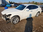 Infiniti M 2011