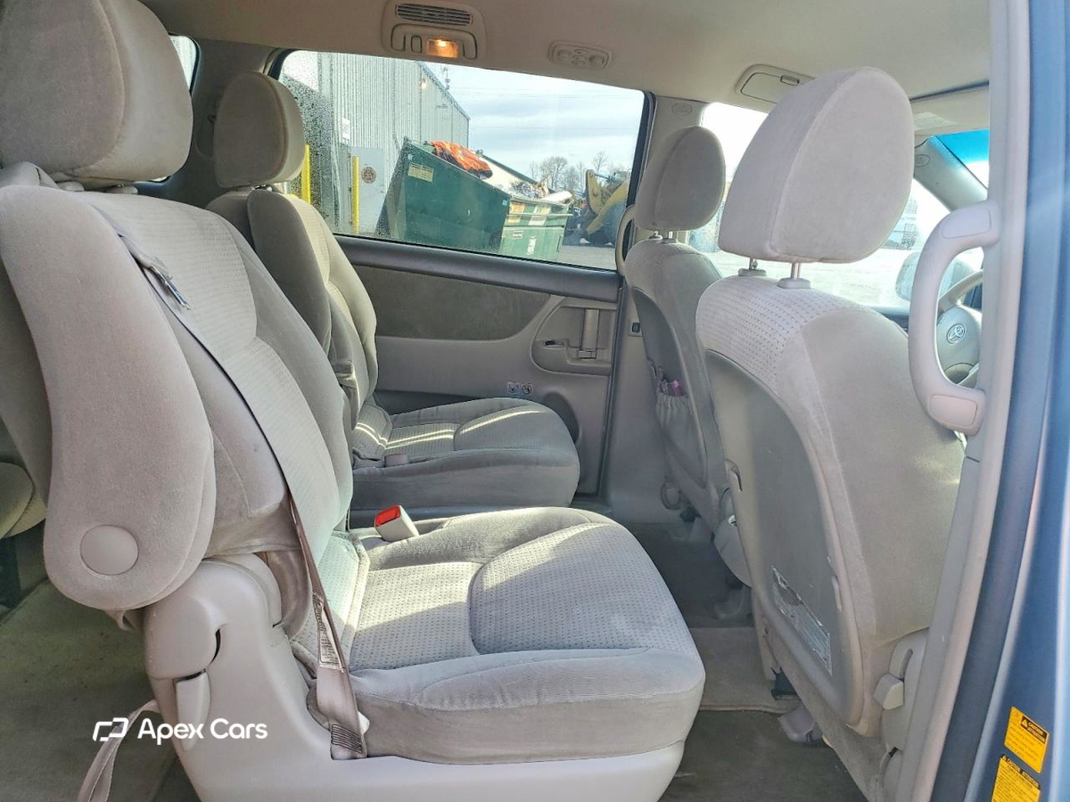 Toyota Sienna 2010