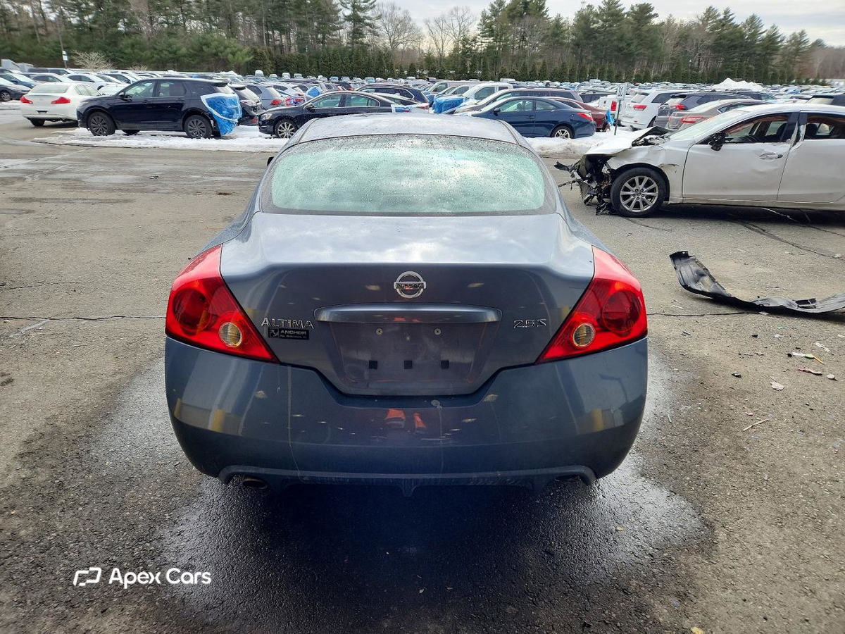 Nissan Altima 2012
