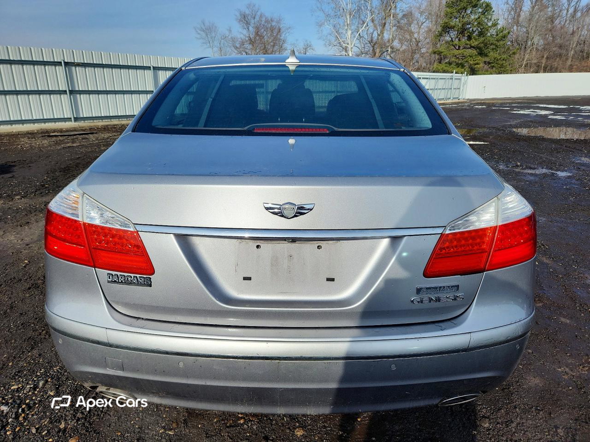 Hyundai Genesis 2009