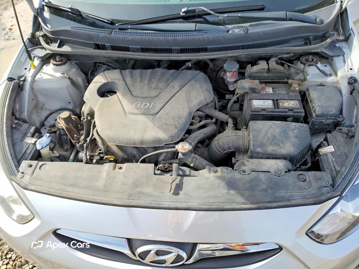 Hyundai Accent 2013