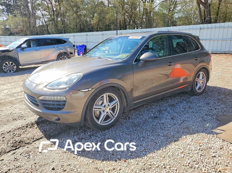 Porsche Cayenne 2012 - Image 1 of 12
