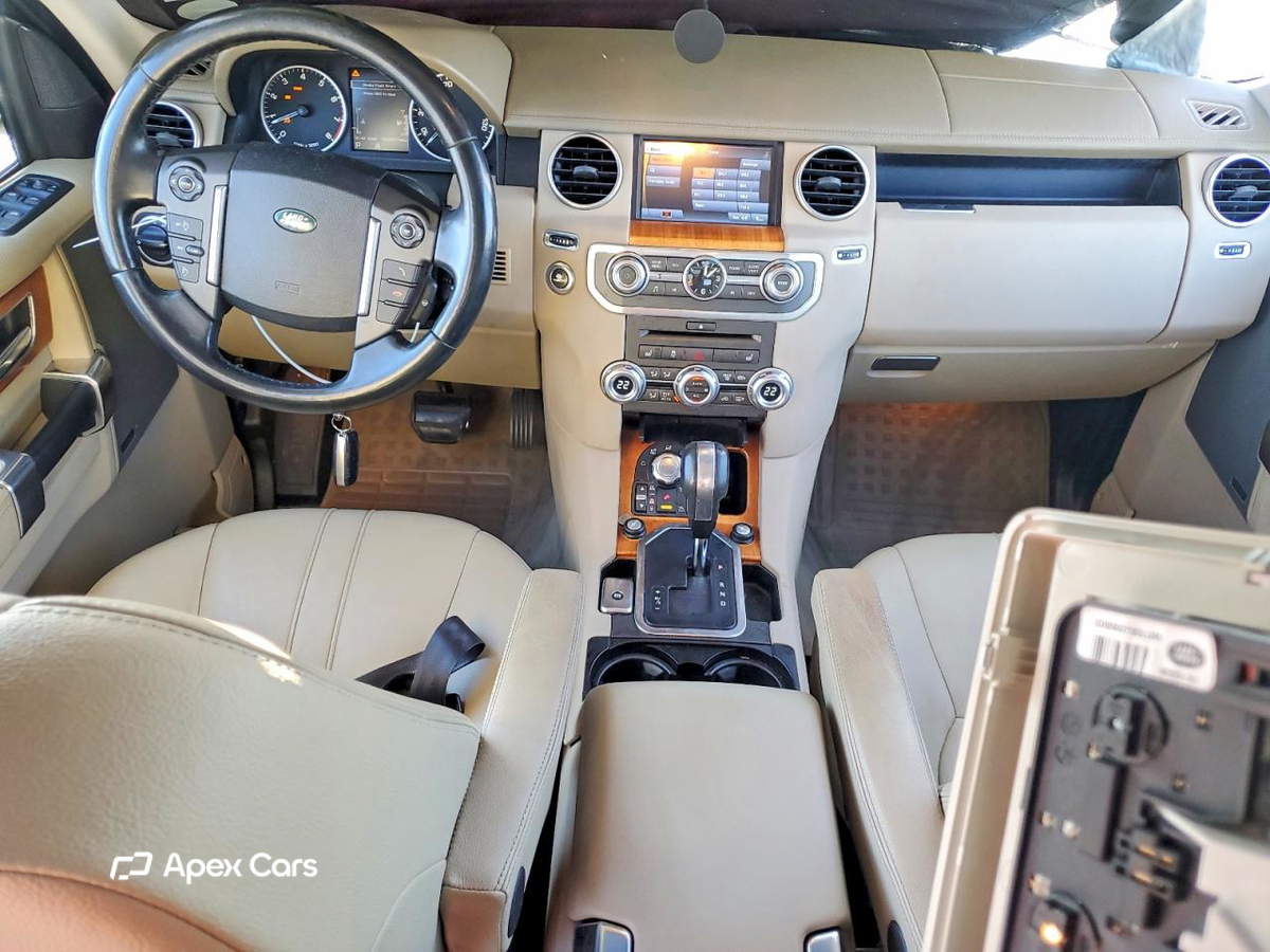 Land Rover LR4 2011