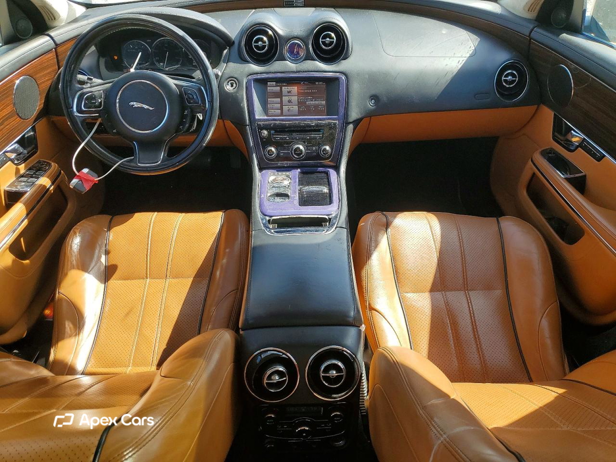 Jaguar XJ 2012