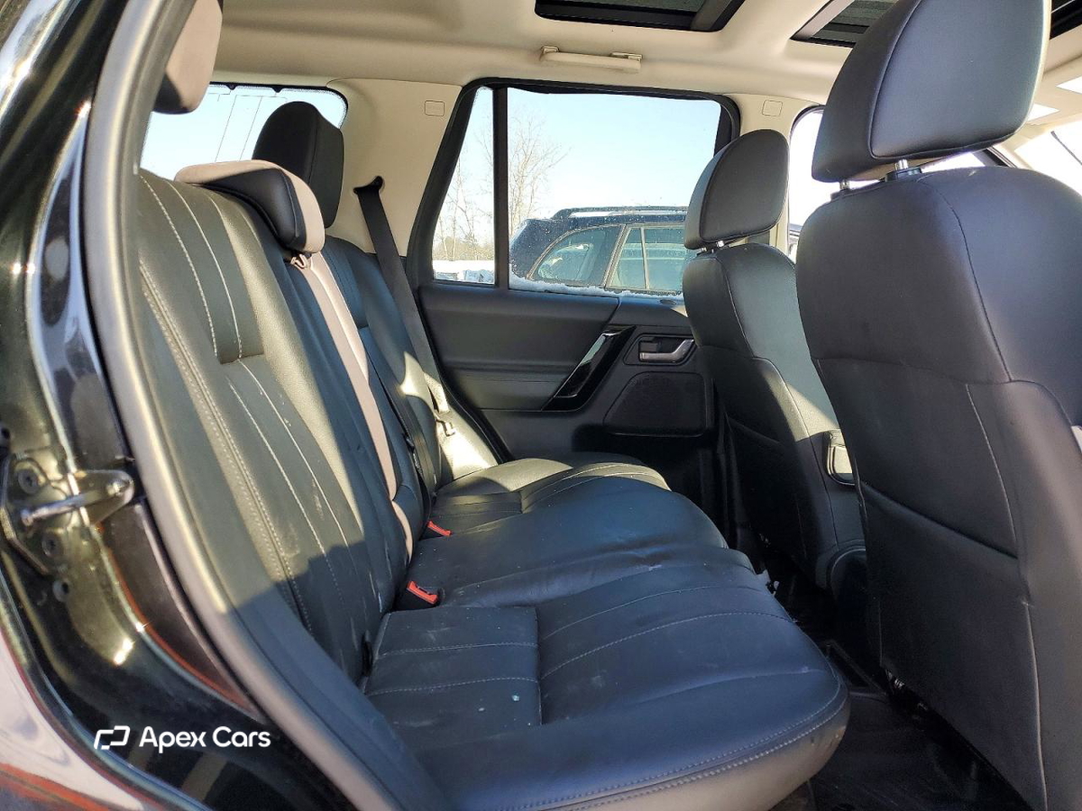 Land Rover LR2 2013
