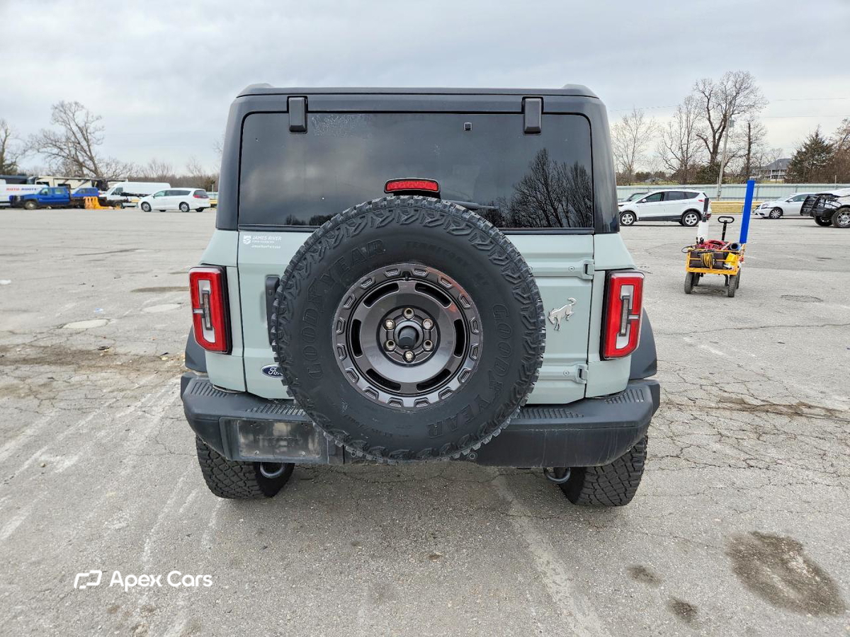 Ford Bronco 2024