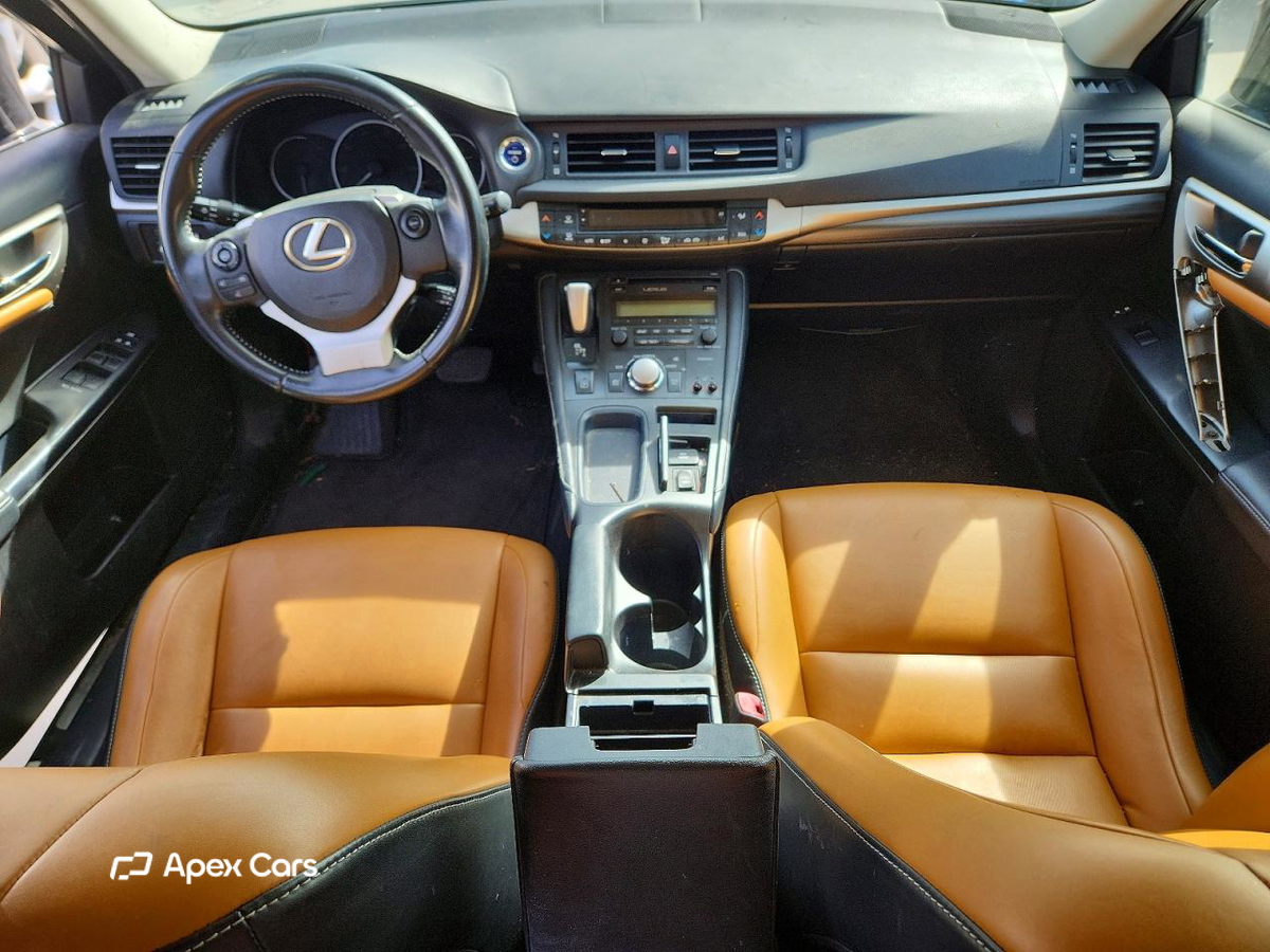 Lexus CT 2014